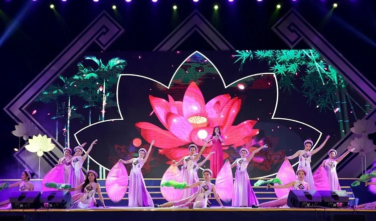 le-hoi-lang-sen-2019637850932215593956_d373d