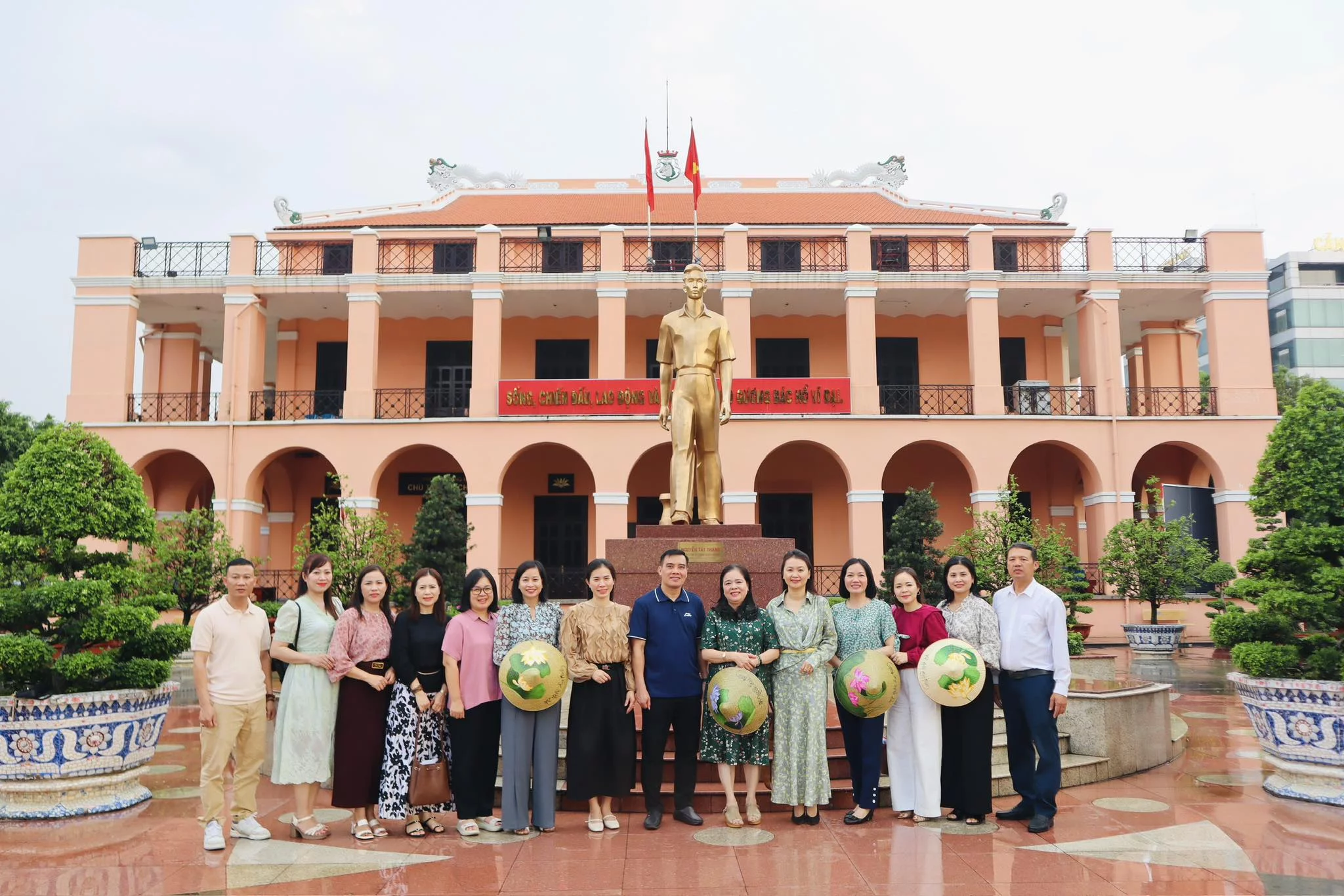 1bdKuZi9QwHl1jYk05mL8OcQqyFeekid2aNJIpZg