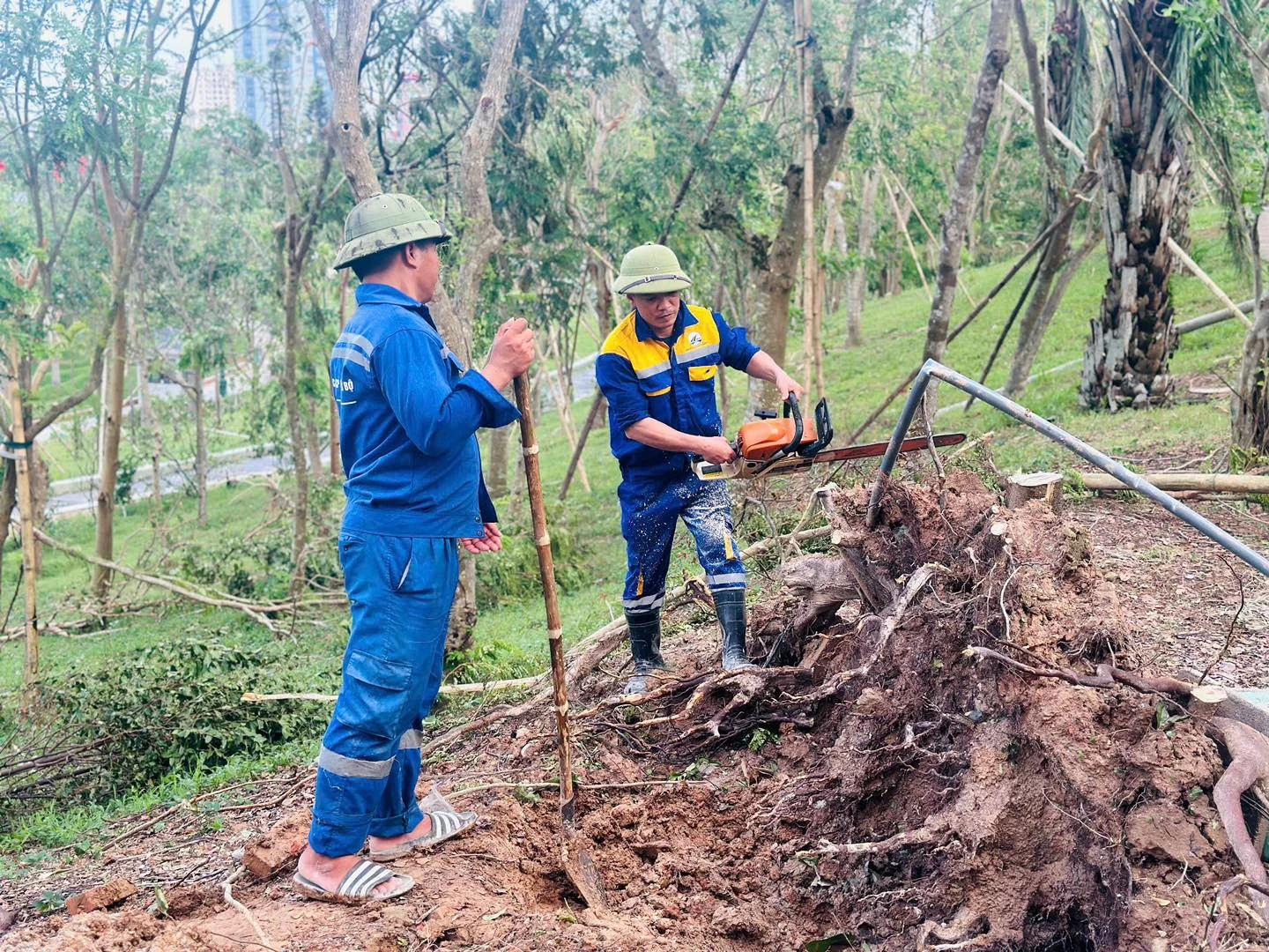 EO1TyUn1kSR9sP31gqOiEC9niASxKUXyv6F327uG